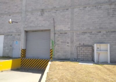 anden de carga nave industrial en zona industrial lerma