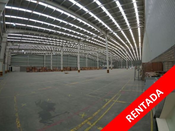 Renta de Nave Industrial en Toluca. 8,000 m²