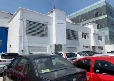 fachada de una bodega industrial en zona industrial de toluca a 2 minutos de paseo tollocan