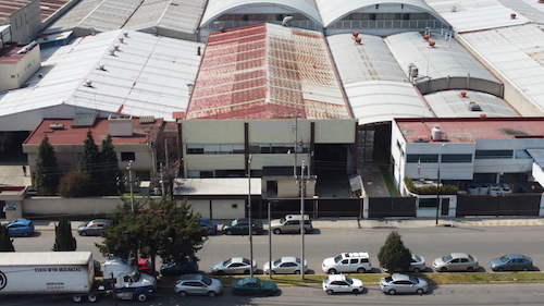 Renta de nave industrial en Lerma con transformador. Bodega de dos niveles. 3,400 m²